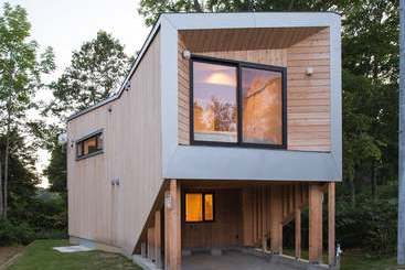 Ev Yorokobi Lodge By H2 Life