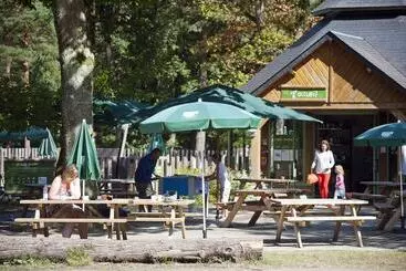 ホテル Huttopia Lac De Sillé