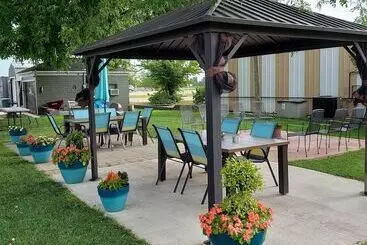 モーテル Viking Inn Llc