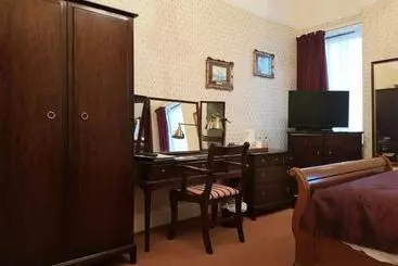 هتل The Chetwynde