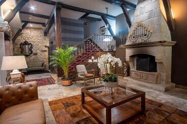 Отель Casa Del Marques