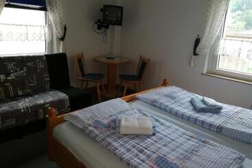 فندق Gästehaus Sachsenstübel