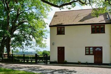 별장 A Devon Rural Retreat