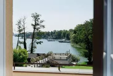 ペンション Landhaus Am Jungfernsee