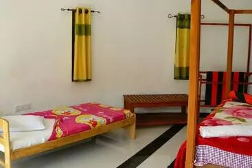 Pensionat White House Adam`s Peak