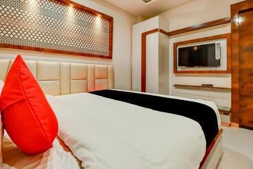 Hotelli Super Collection O Phalka Bazaar Gwalior Formerly Bliv