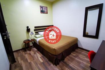 Hotel Oyo 90045 Dalyla Inn