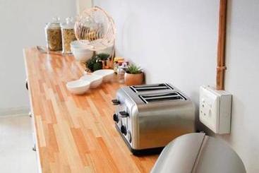 Пансион The Perfect Corner Guesthouse