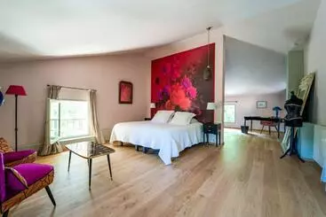 Bed and Breakfast Le Prieuré La Madelène