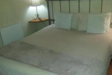 צימר The Riverhouse Guesthouse