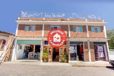 ホテル Los Faroles