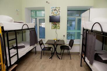 Capsularhouse Hostel