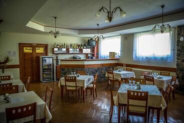 فندق Penzion Fit   Contactless Check In