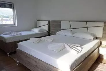Pensione Guesthouse Sinani
