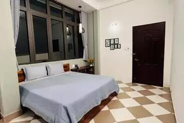 Majatalo Queenie House