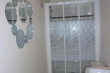 Bed and Breakfast Manoir De L Hermerel