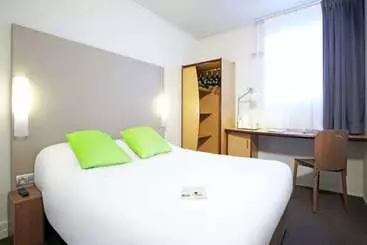 Отель Campanile Lyon Dardilly Porte De Lyon