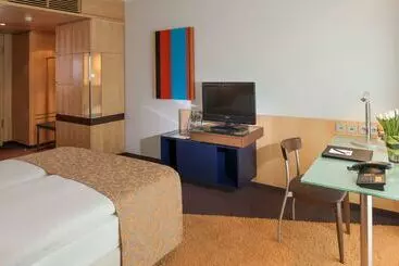 בית מלון כפרי Dorint An Der Messe Köln