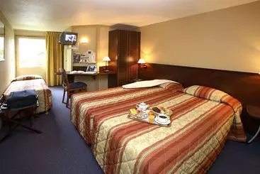 هتل Kyriad Orléans Sud Olivet