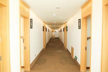 Otel Greentree Inn Binzhou Bus Station