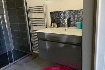 مبيت وإفطار Les Halles Chambre D'hôtes