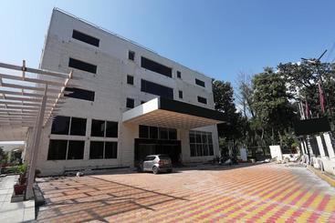 Hotel Oyo 19973 Sunrise