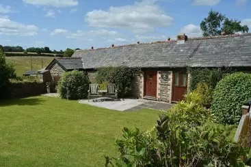 コテージ Delightful Single Storey Barn With Charming Features Near Looe