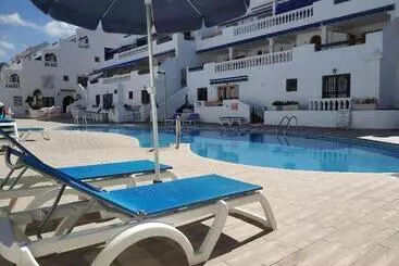 Huoneistohotelli Los Cristianos Port Royal New