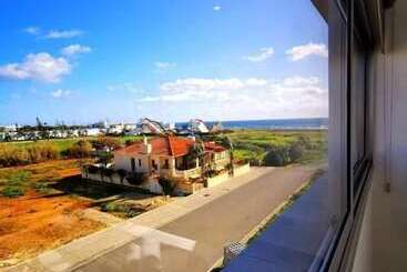 Appartement-hotel Nissi Avenue Suites