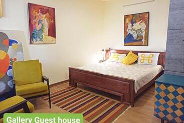 پانسیون Gallery Guesthouse