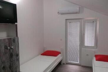 ペンション Topholiday