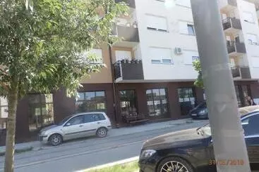 ユースホステル Apartment Erika