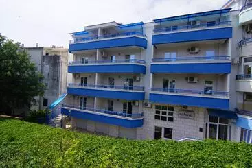 پانسیون Blue Palace Guest House