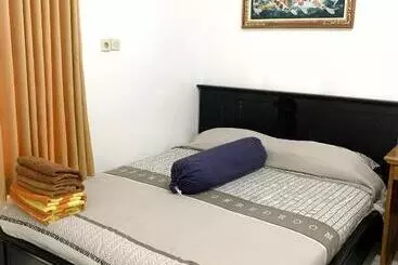 Alberg L Orange Budget