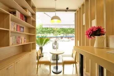 Hotel Hanting Shanghai Bao An Highway