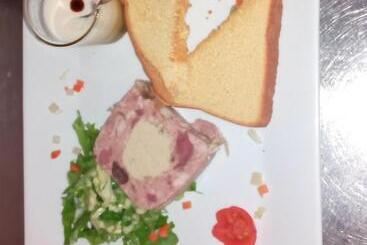 فندق Hôtel Restaurant Les Templiers