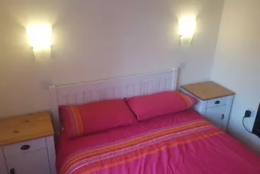 Aamiaismajoitus (B&B) Canterra Cottage