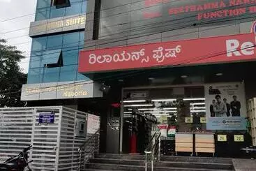Hotel Suvarna Suits