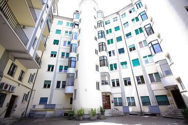 تختخواب و صبحانه Pvrooms