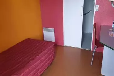 Отель Premiere  Classe Vierzon