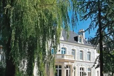 Hotel Logis Hôtel & Restaurant   Le Château Des Tourelles