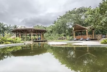 Hotel Banana Bamboo Ecolodge