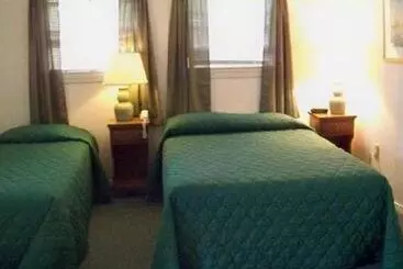 Mount Whittier Motel