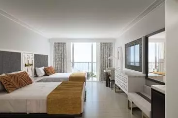 בית מלון כפרי Cirque St. Armands Beachside