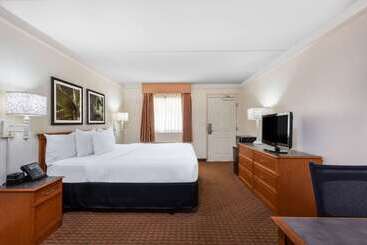 酒店 La Quinta East Deerfield Beach   Boca Raton