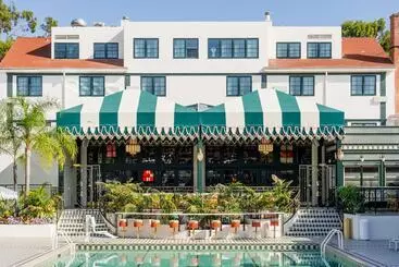 Lafayette Hotel & Club