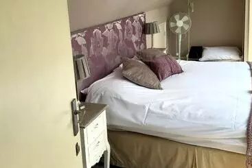 Отель The Peacock Country Inn