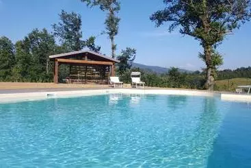 Hotelli Agriturismo Ca  De  Magnani