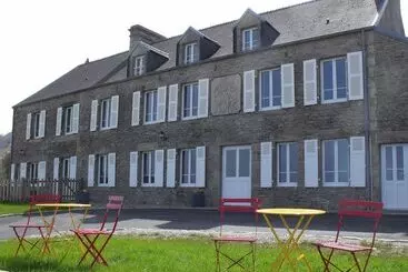 Hotelli La Roche Du Marais