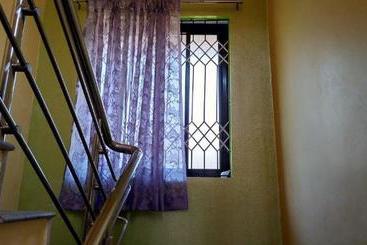 הוסטל Eco Garden